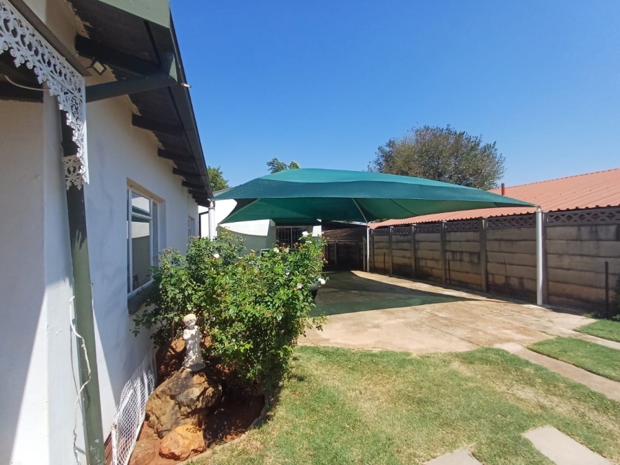 2 Bedroom Property for Sale in Randlespark North West